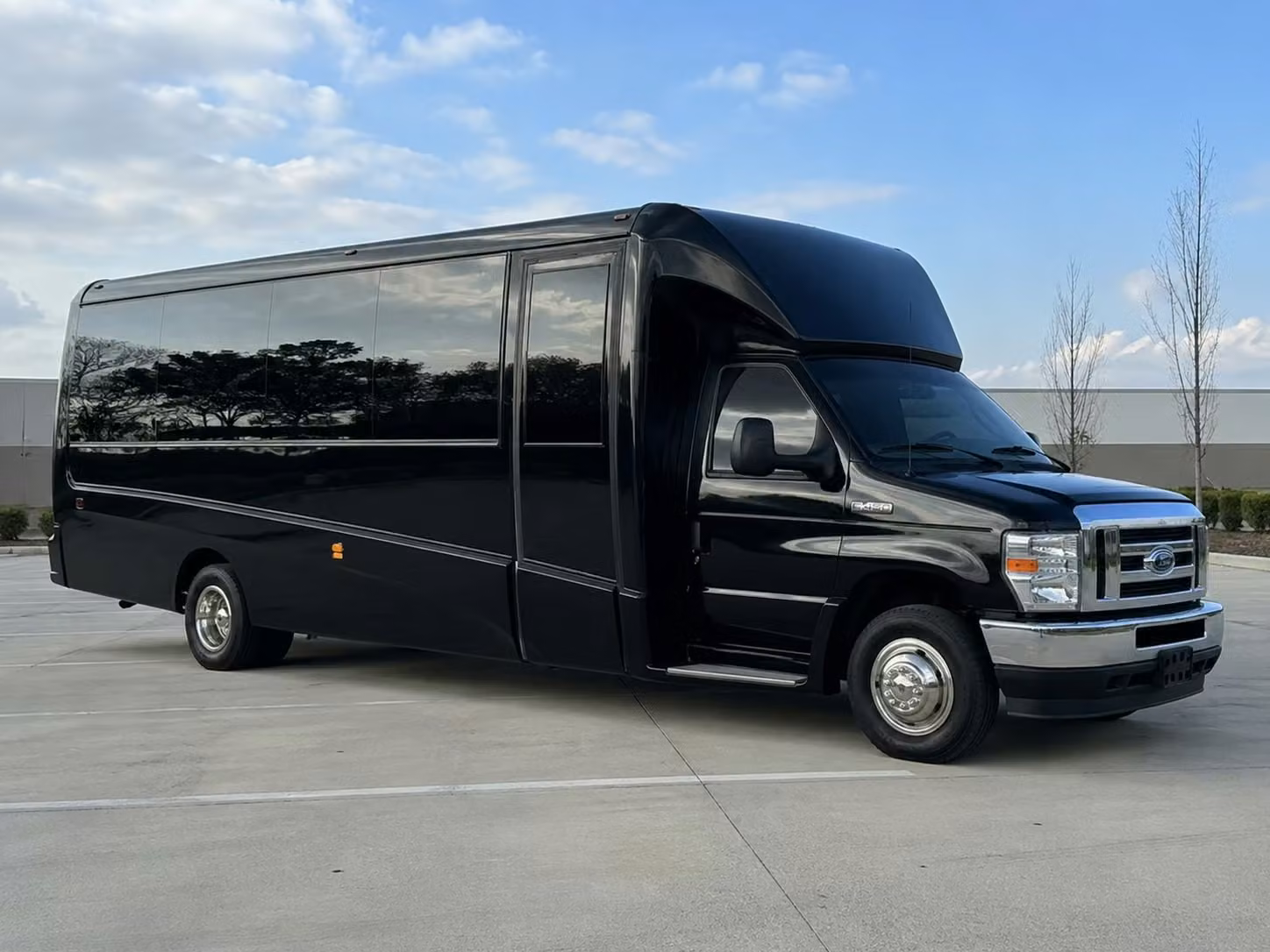 waco 20 passenger minibus rental
