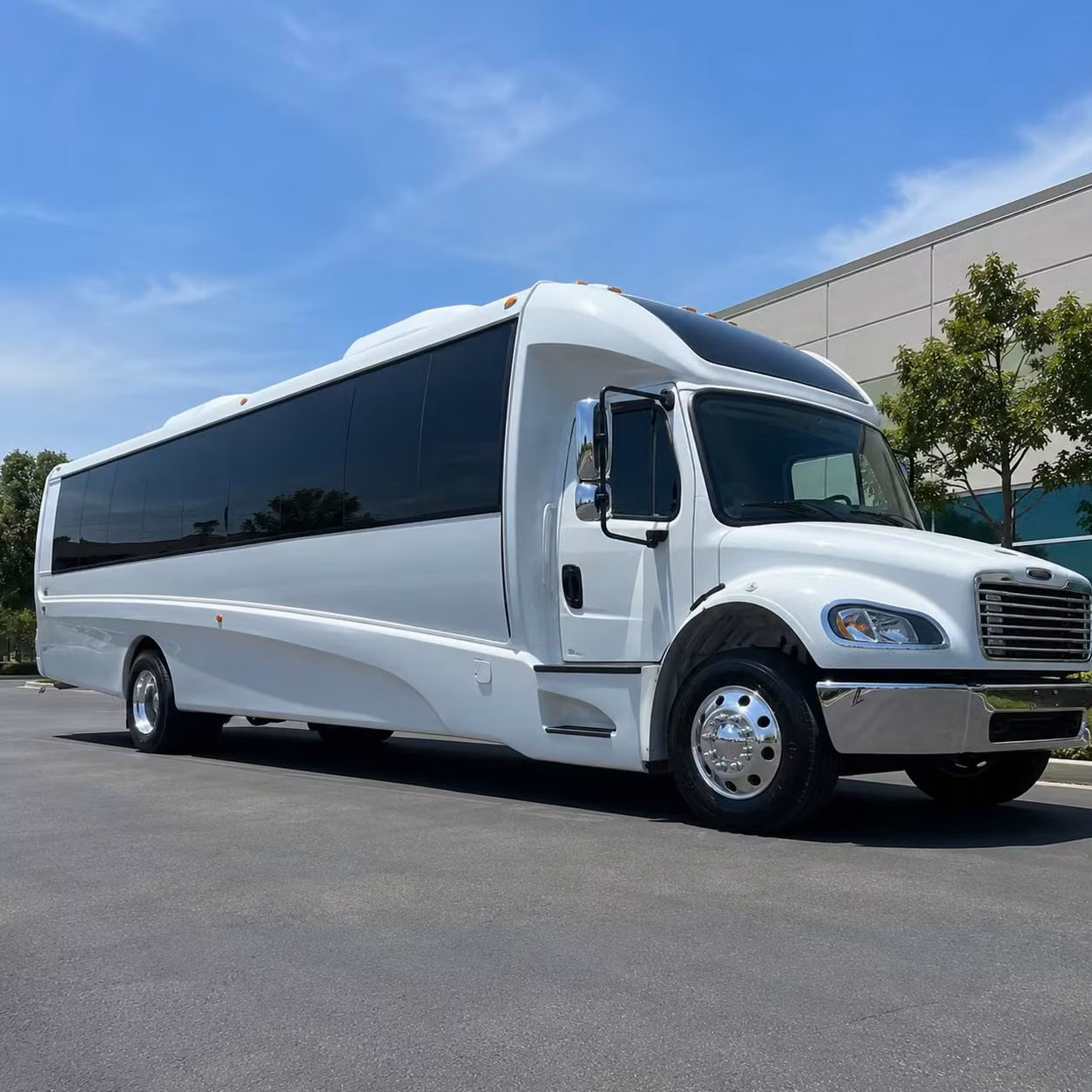 waco 25 passenger minibus rental